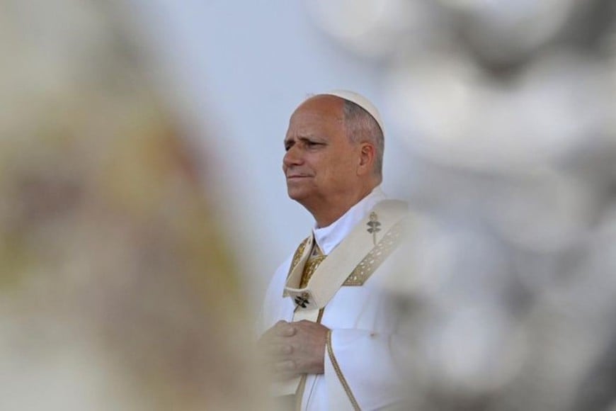 León XIV respondió con cercanía y sencillez las preguntas de Renzo durante su visita a Barcelona.
