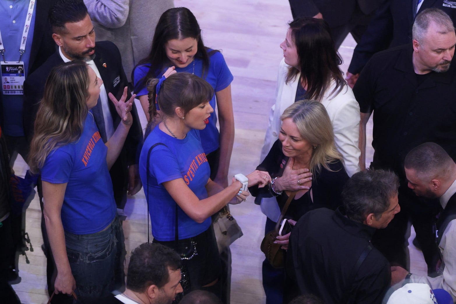 Taylor Swift estuvo presente en el partido de Knicks vs. Spurs.