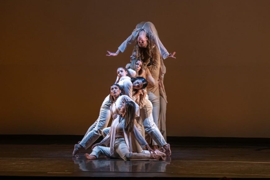 Vendaval Compañía de Danza, la agrupación santafesina dirigida por María Paz Meza, formará parte de la gala Danzar por la Paz, a beneficio de Unicef Argentina