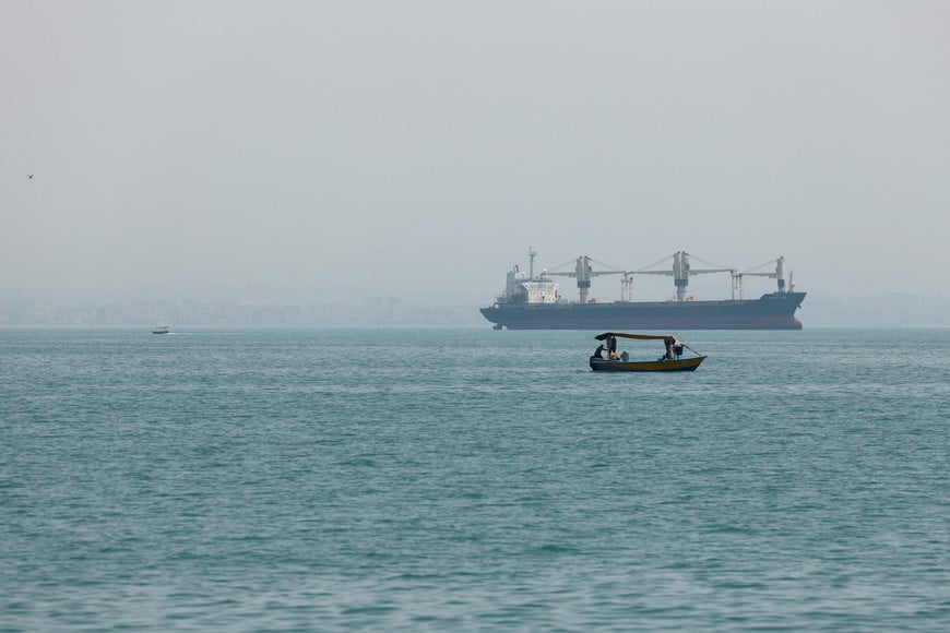 Vessels in the Strait of Hormuz, Iran, May 22, 2026. Majid Asgaripour/WANA (West Asia News Agency) via REUTERS ATTENTION EDITORS - THIS PICTURE WAS PROVIDED BY A THIRD PARTY