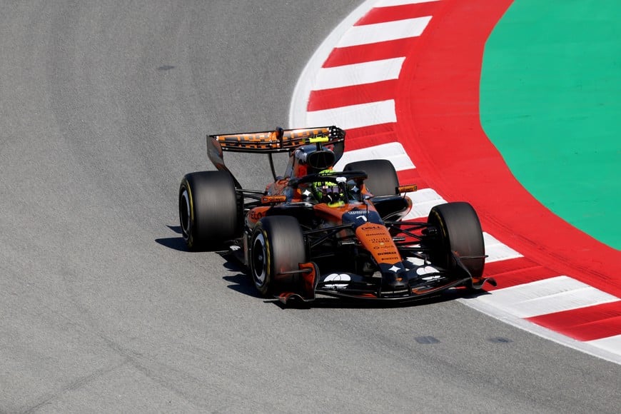 Formula One F1 - Barcelona-Catalunya Grand Prix - Circuit de Barcelona-Catalunya, Barcelona, Spain - June 12, 2026
McLaren's Lando Norris during practice REUTERS/Nacho Doce
