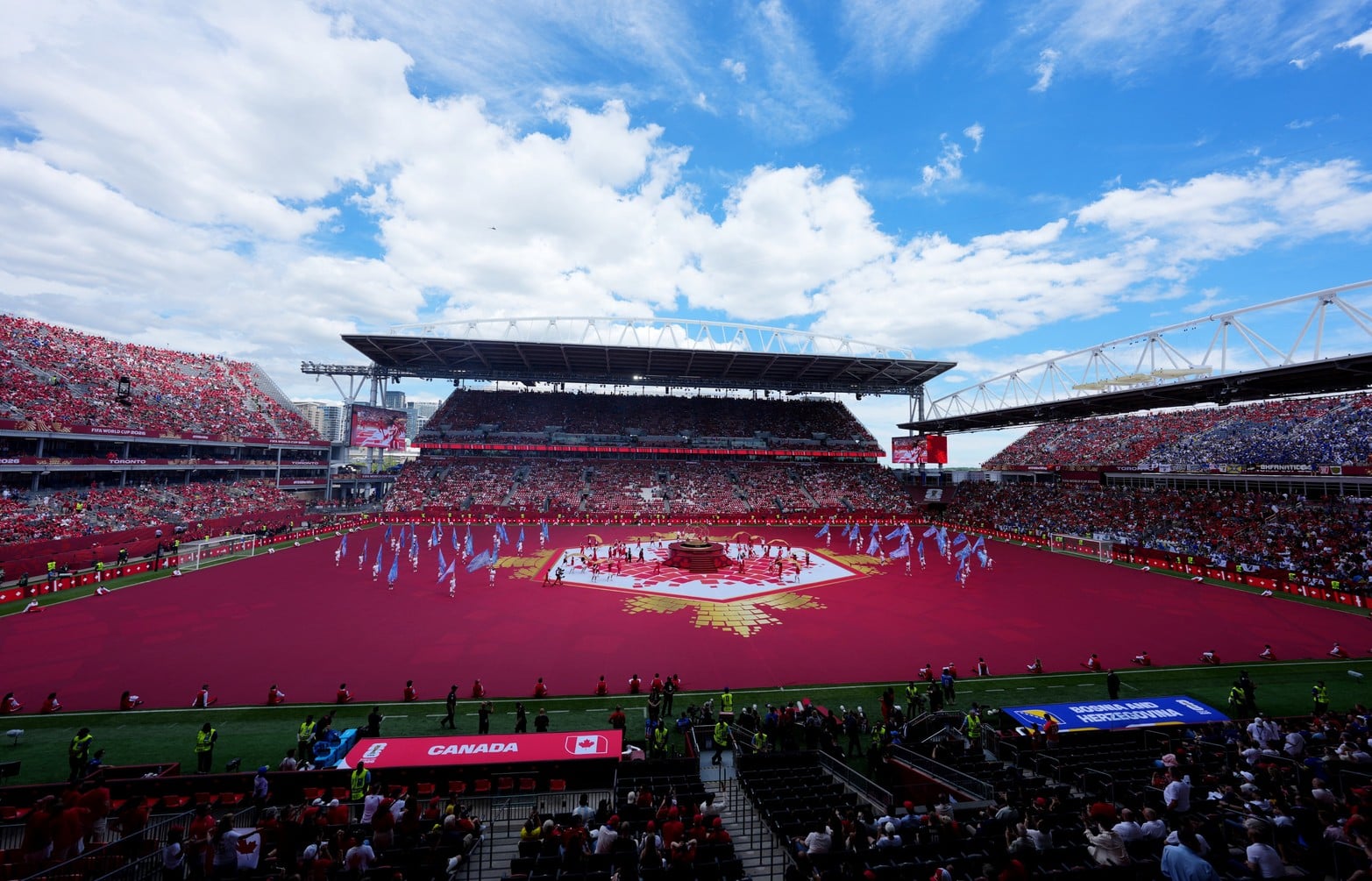 Así lucía el Toronto Stadium al comienzo de la inauguración.