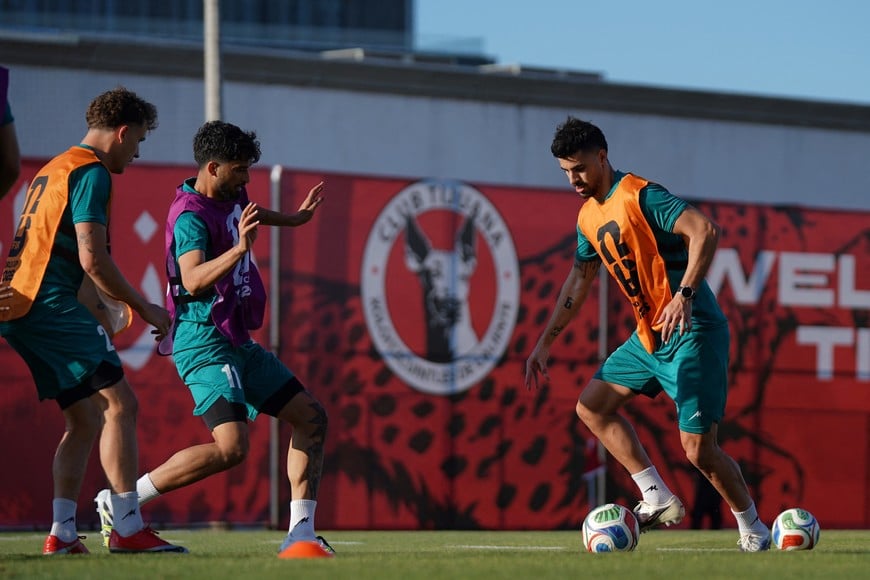 Soccer Football - FIFA World Cup 2026 - Iran Training - Centro Xoloitzcuintle, Tijuana, Mexico - June 12, 2026
Iran's Saeid Ezatolahi during training REUTERS/Victor Medina