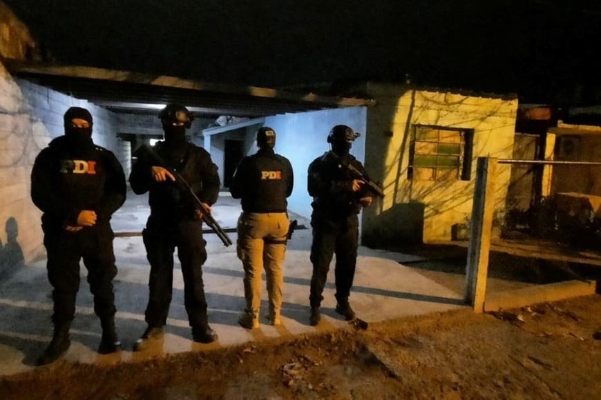 Personal del Grupo de Operaciones Tácticas colaboró con las irrupciones. Foto: El Litoral
