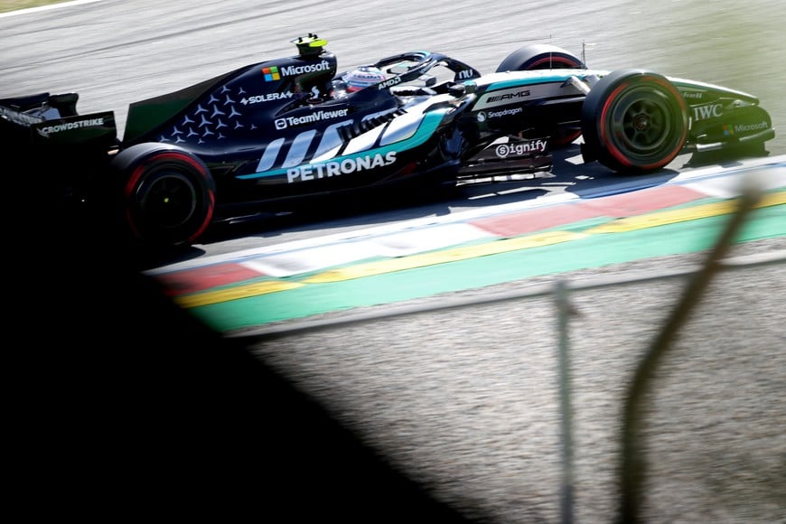 Formula One F1 - Barcelona-Catalunya Grand Prix - Circuit de Barcelona-Catalunya, Barcelona, Spain - June 13, 2026
Mercedes' Andrea Kimi Antonelli during qualifying REUTERS/Nacho Doce