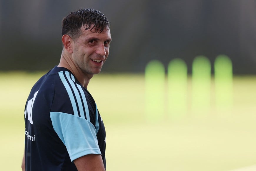 Soccer Football - FIFA World Cup 2026 - Argentina Training - Sporting KC Training Centre, Kansas City, Kansas, U.S. - June 12, 2026
Argentina's Emiliano Martinez during training IMAGN IMAGES via Reuters/Kylie Graham