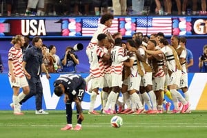 Estados Unidos, celebra el cuarto gol. Crédito: REUTERS.