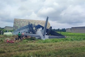 La aeronave AN-32 se accidentó durante una maniobra de aterrizaje en el estado de Assam.