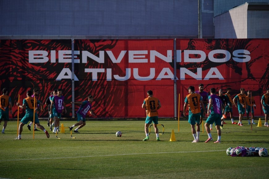Soccer Football - FIFA World Cup 2026 - Iran Training - Centro Xoloitzcuintle, Tijuana, Mexico - June 12, 2026
Iran players during training REUTERS/Victor Medina