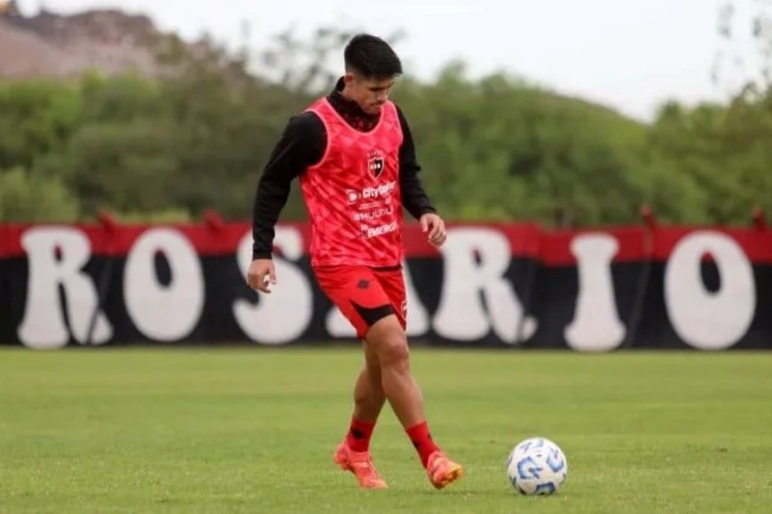 Saúl Salcedo sufrió una fractura compleja de tibia y peroné tras el choque.