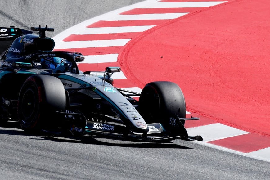 Formula One F1 - Barcelona-Catalunya Grand Prix - Circuit de Barcelona-Catalunya, Barcelona, Spain - June 13, 2026
Mercedes' George Russell during qualifying REUTERS/Nacho Doce