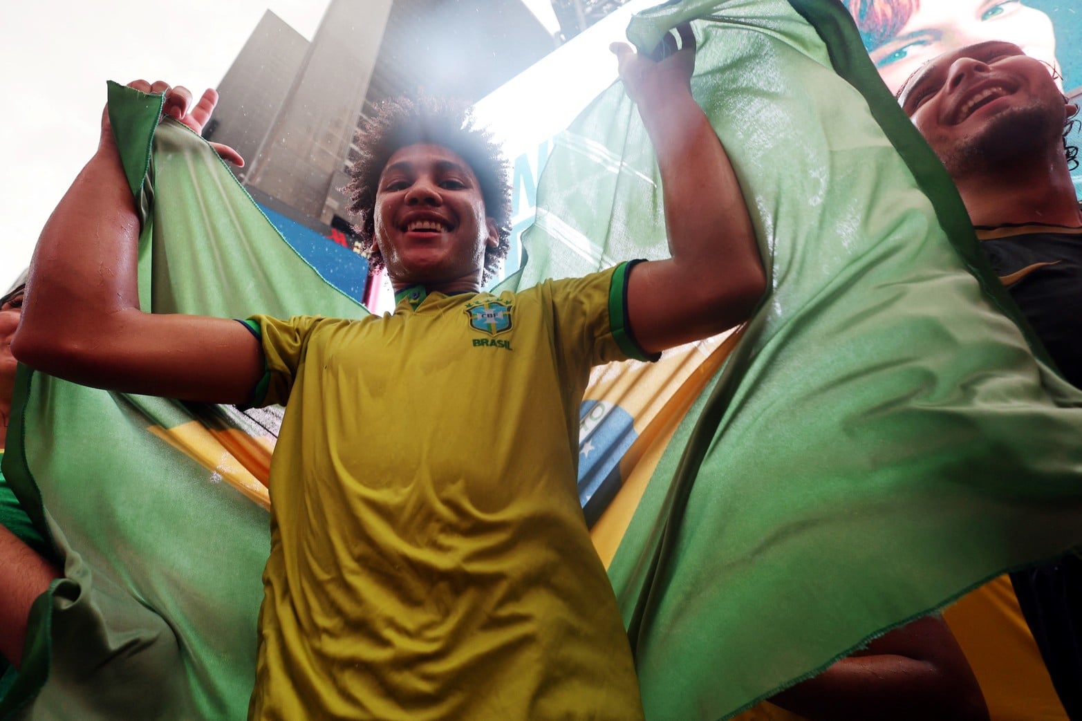 Verde, amarillo y Mundial: las postales de la fiesta brasileña en Times Square