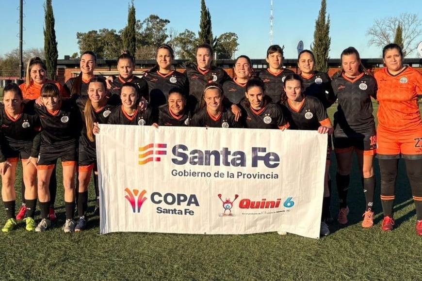 El plantel de ADIUR en la revancha de este domingo. Foto: Bianca Ossola.