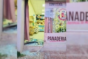 Robo y destrozos en una panadería céntrica de San José del Rincón. Foto: Gentileza
