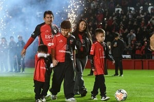 Pulga y su familia. Todo un símbolo. Foto: Manuel Fabatía