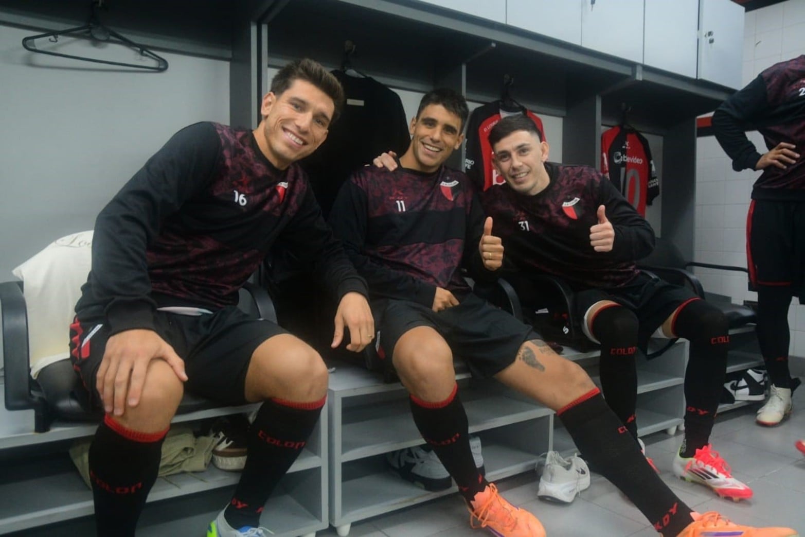 Mura, Leguizamón y Escobar ex jugadores sabaleros. 
