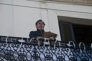 La personificación del Brigadier López. Foto: Manuel Fabatía