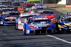Duelo entre Urcera el lider del campeonato y Catalan Magny Toyota para ambos.