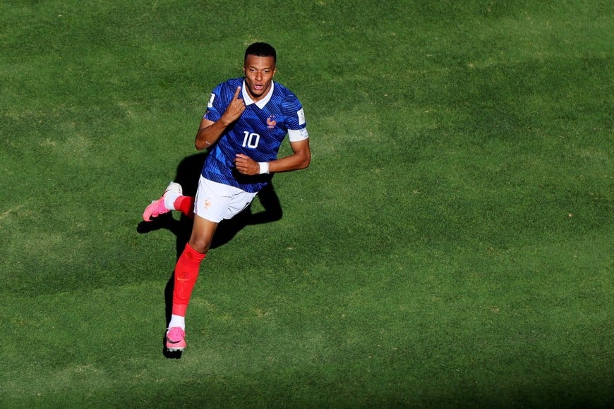 Soccer Football - FIFA World Cup 2026 - Group I - France v Senegal - New York/New Jersey Stadium, East Rutherford, New Jersey, U.S. - June 16, 2026
France's Kylian Mbappe celebrates scoring their third goal REUTERS/Mike Segar
