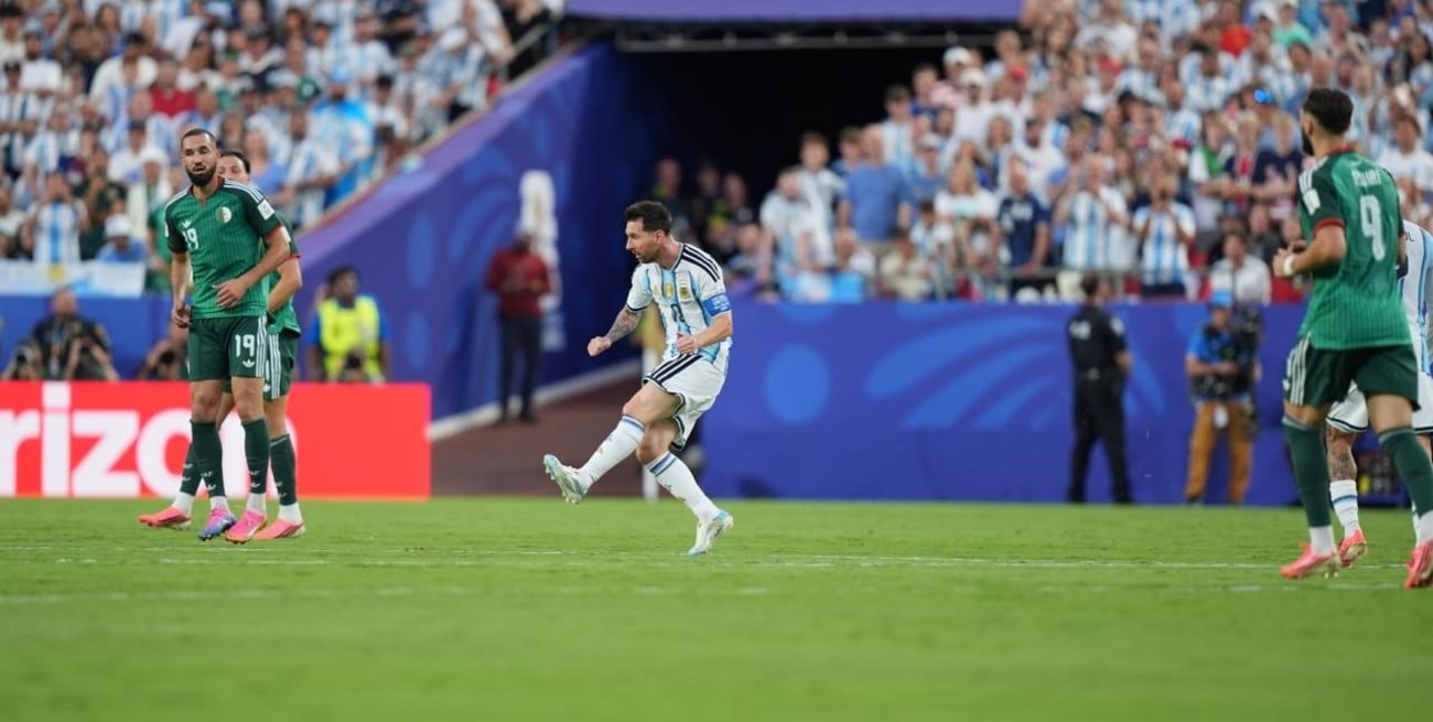 Messi rompió nueve récords históricos con su hat-trick ante Argelia