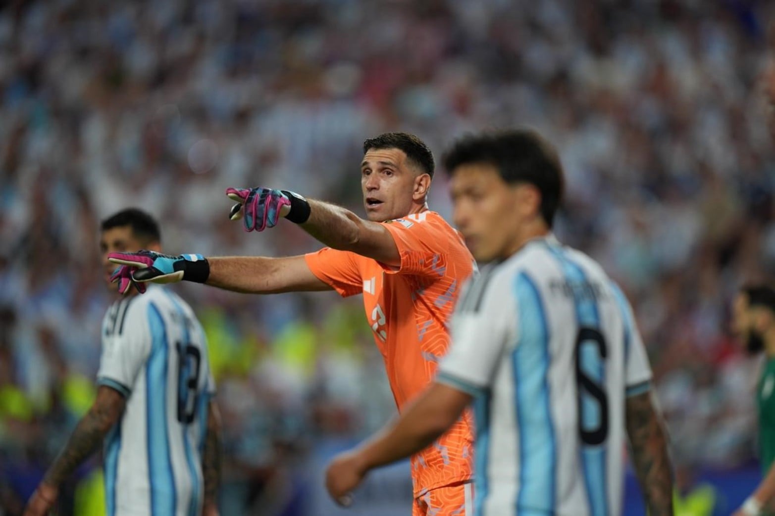Las fotos de El Litoral en una noche histórica:  Argentina le ganó 3-0 a Argelia
