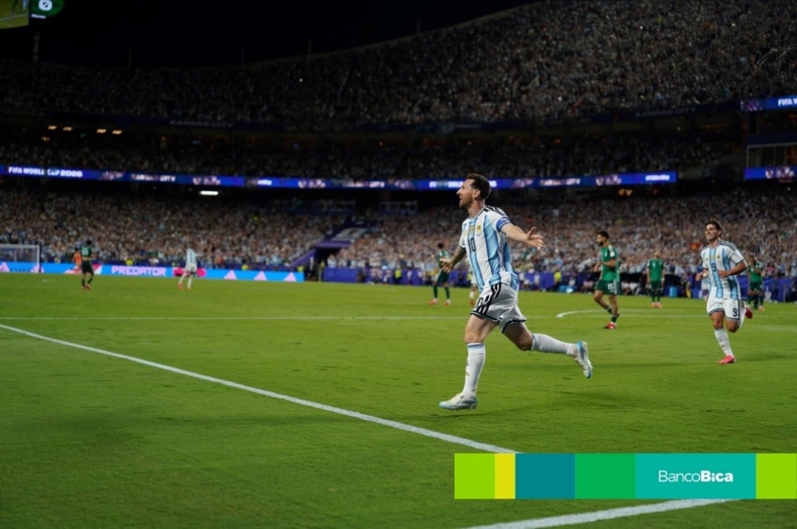 Las fotos de El Litoral en una noche histórica: Argentina le ganó 3-0 a Argelia.
