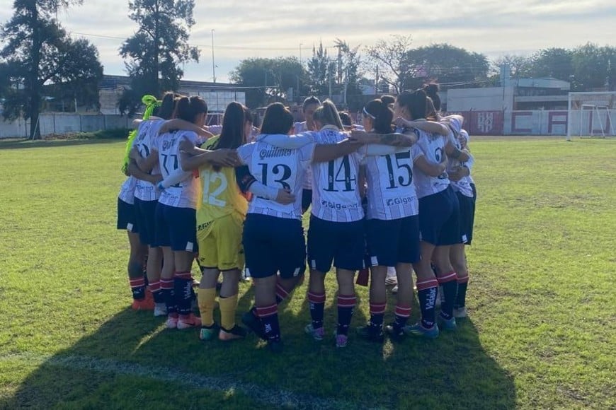 Las tatengas se enfrentarán a Defensores de la Costa en 4° de final. Foto: Luciano Villarroel.