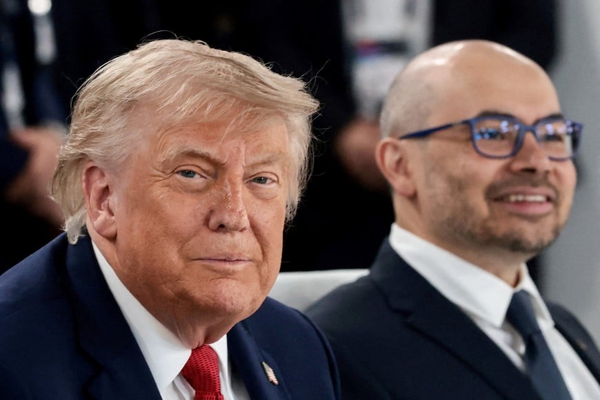 U.S. President Donald Trump and Google DeepMind CEO Demis Hassabis attend a working session with a working lunch with G7 leaders, G7 outreach partners and global tech CEOs on innovation and AI during the G7 Summit in Evian-les-Bains, France, June 17, 2026.REUTERS/Evelyn Hockstein REFILE - ADDING INFORMATION