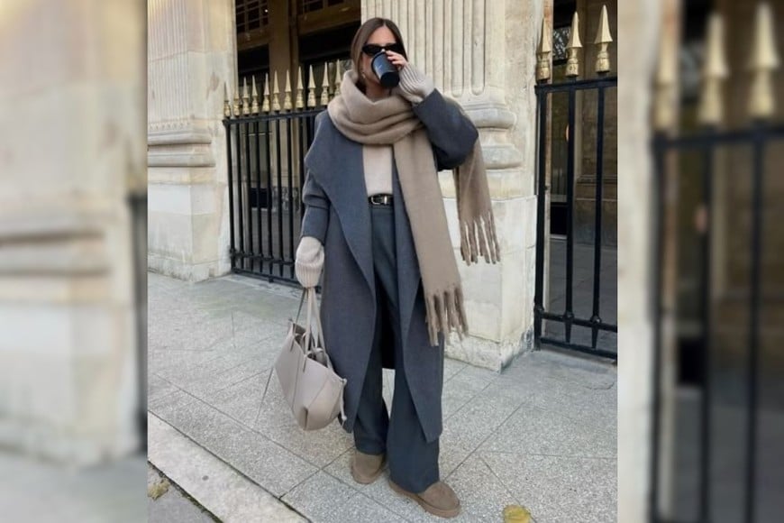 Las bufandas de gran tamaño aportan protección térmica y suman protagonismo a cualquier conjunto.