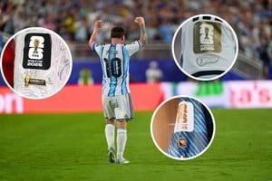 Los parches del Mundial, Topps y el fin de la era Panini. Foto: Fernando Nicola / El Litoral