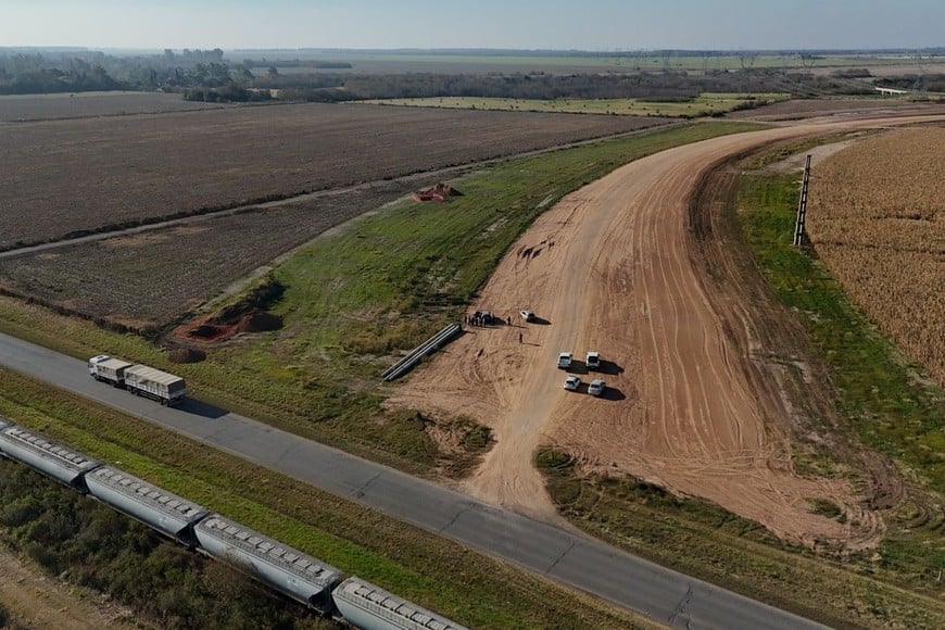 Esta primera etapa está a cargo de la firma Vial Agro S.A y cuenta con una inversión provincial superior a los 40 mil millones de pesos.