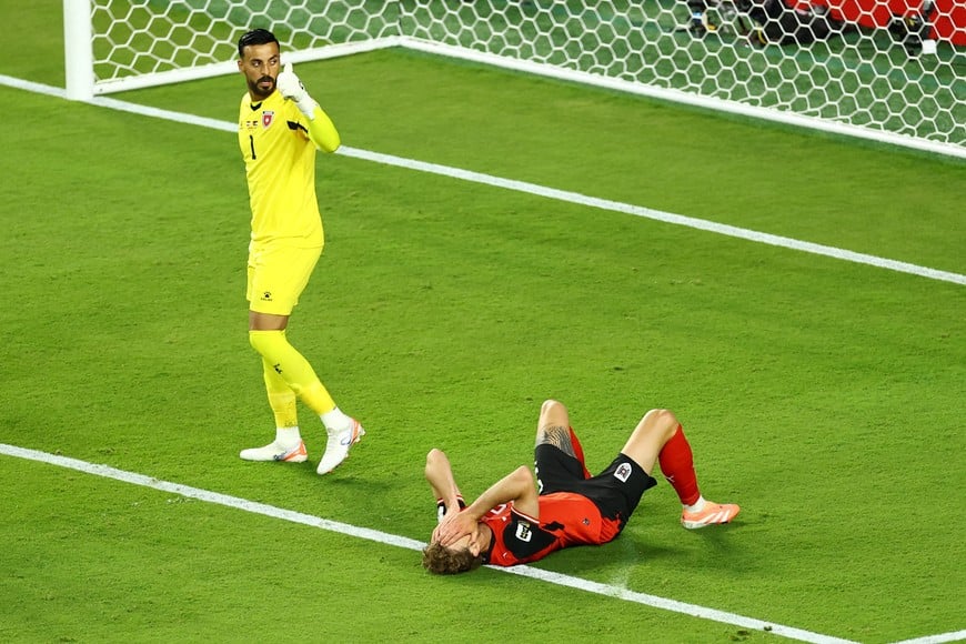 Soccer Football - FIFA World Cup 2026 - Group J - Austria v Jordan - San Francisco Bay Area Stadium, Santa Clara, California, U.S. - June 16, 2026
Austria's Stefan Posch reacts after missing a chance to score REUTERS/Luisa Gonzalez