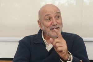 “La solución de los problemas económicos no puede separarse de una solución política, que en un país occidental es la democracia” Créditos: Manuel Fabatia