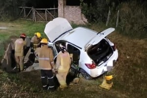 Como consecuencia del incendio y del choque, la mujer sufrió quemaduras en gran parte de su cuerpo