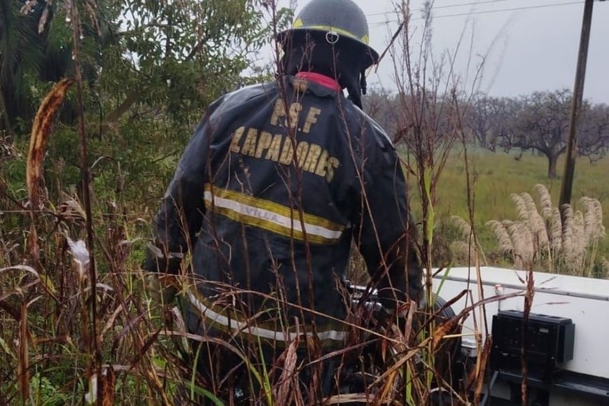 Miembros de distintas fuerzas de seguridad y emergencias acudieron al lugar. Foto: El Litoral