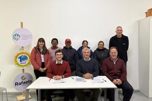 De la actividad participaron representantes de las empresas, integrantes de las cooperativas y funcionarios municipales, quienes destacaron la importancia de seguir construyendo alianzas que permitan fortalecer el sistema local de recuperación de materiales.