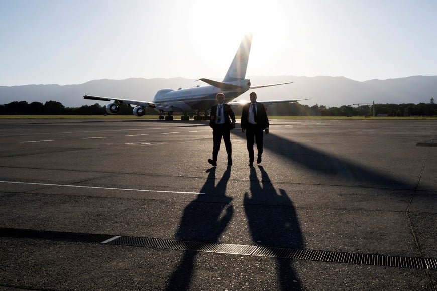 U.S. President Donald Trump aboard of Air Force One prior to takeoff at Geneva Airport following the G7 summit in nearby Evian (France), in Geneva, Switzerland, June 17, 2026. Martial Trezzini/Pool via REUTERS