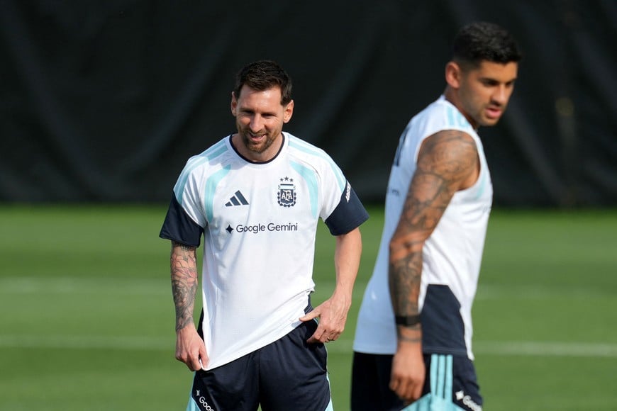 Soccer Football - FIFA World Cup 2026 - Argentina Training - Sporting KC Training Centre, Kansas City, Kansas, U.S. - June 18, 2026
Argentina's Lionel Messi and Cristian Romero during training IMAGN IMAGES via Reuters/Jay Biggerstaff