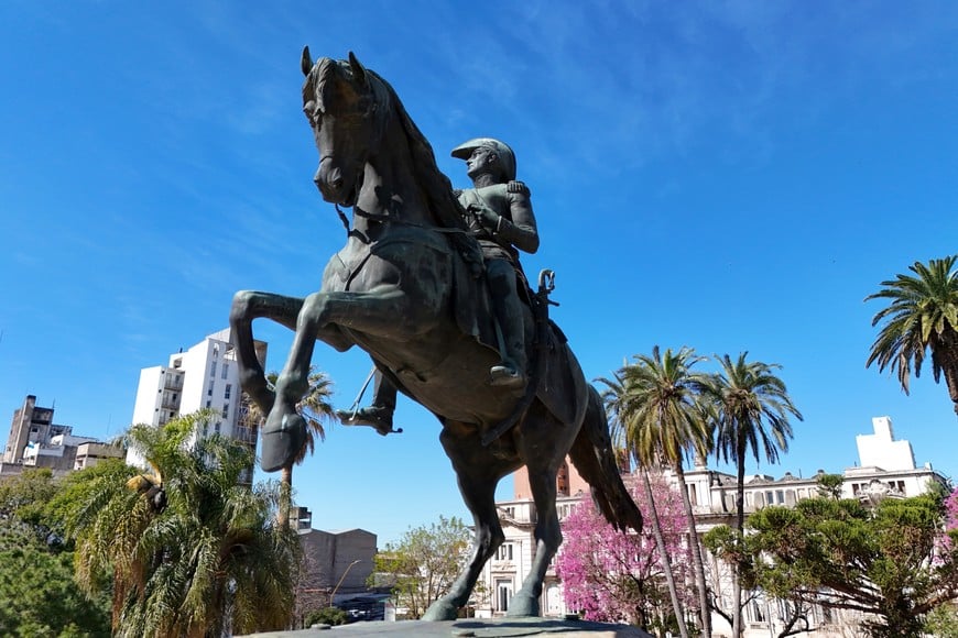 El General. Fernando Nicola.