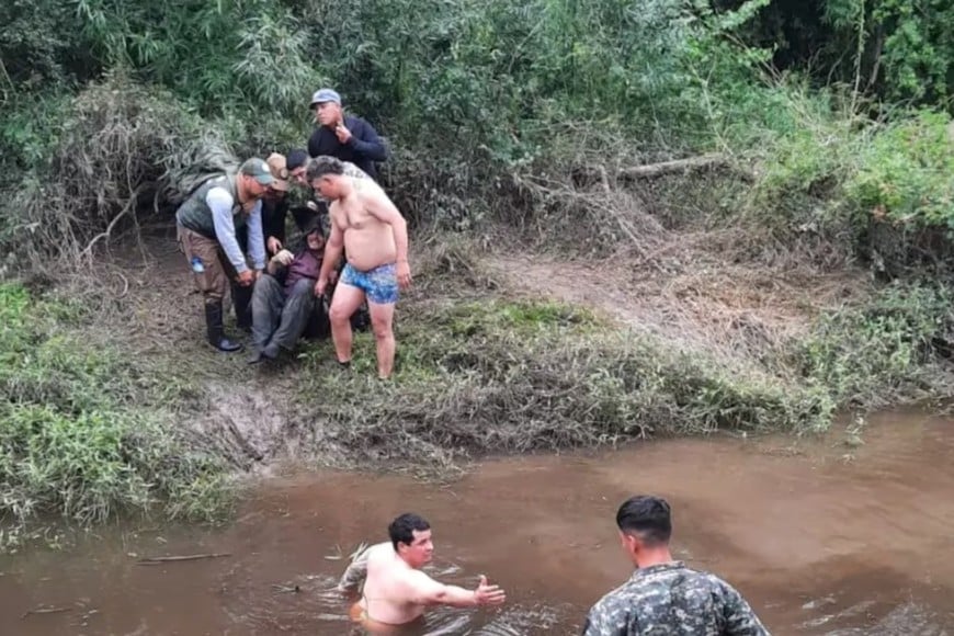 El joven de 23 años apareció este jueves cerca de Puerto Tirol.