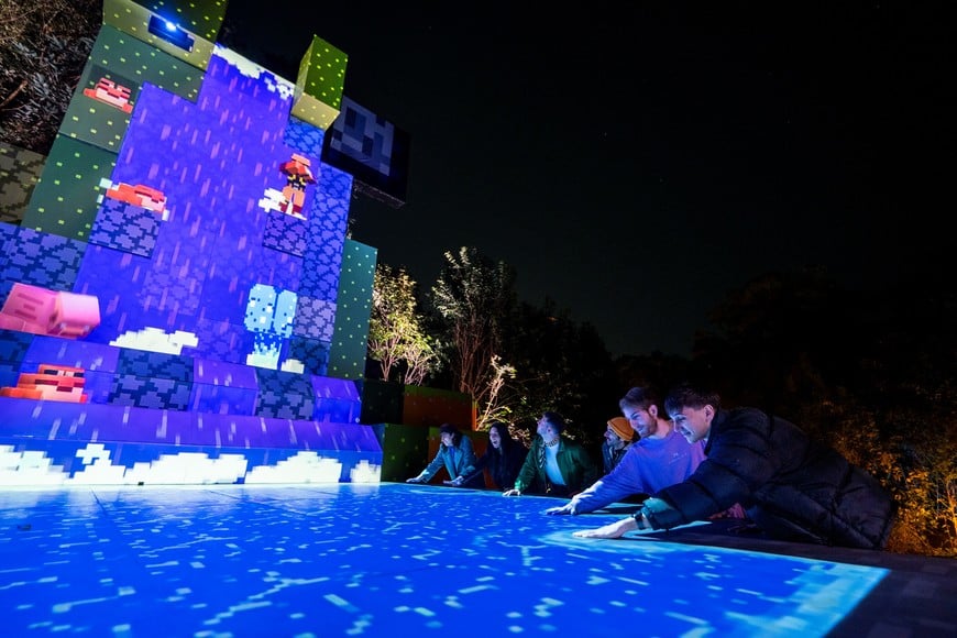 “Minecraft Experience: Moonlight Trail” es una experiencia inmersiva para toda la familia