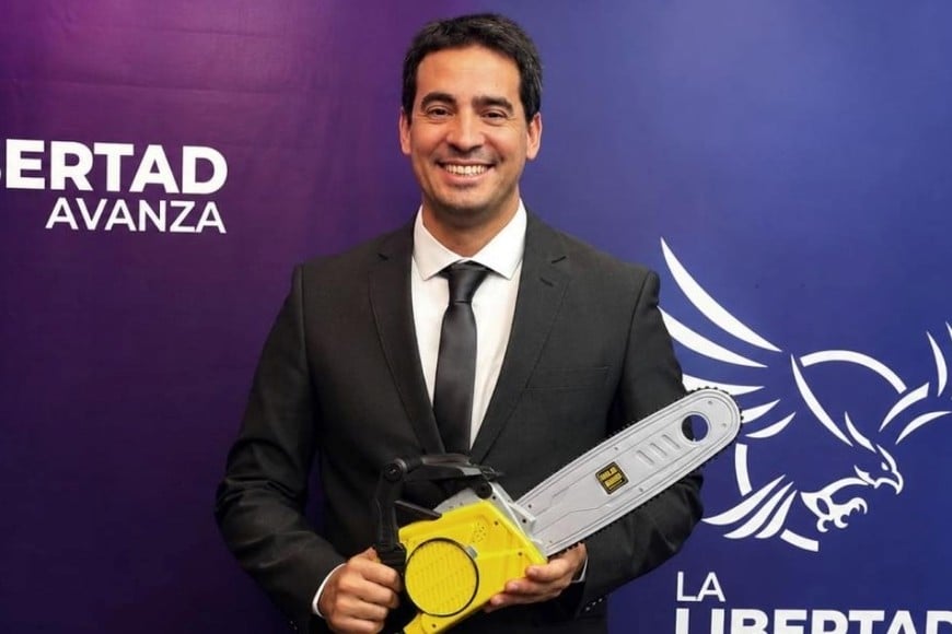 Adrián Ravier: el economista liberal que Milei eligió para ser el nuevo vocero presidencial