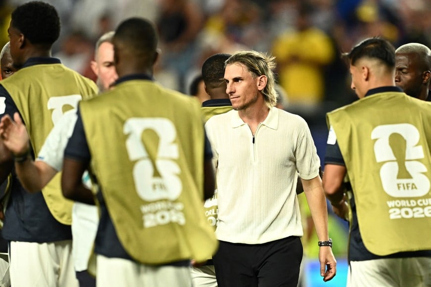 Soccer Football - FIFA World Cup 2026 - Group E - Ivory Coast v Ecuador - Philadelphia Stadium, Philadelphia, Pennsylvania, U.S. - June 14, 2026
Ecuador coach Sebastian Beccacece looks dejected after the match REUTERS/Dylan Martinez