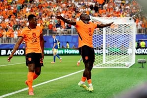 Brian Brobbey anotó dos goles en la goleada de Países Bajos sobre Suecia. Foto: Reuters