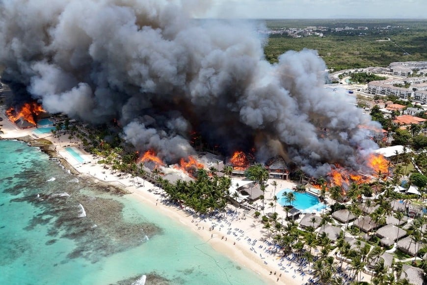 A drone view shows a fire at the Viva Wyndham Dominicus Beach Hotel in Bayahibe, La Altagracia, Dominican Republic, June 19, 2026 in this screen grab obtained from social media video. Gojko Culibrk/via REUTERS THIS IMAGE HAS BEEN SUPPLIED BY A THIRD PARTY. MANDATORY CREDIT. NO RESALES. NO ARCHIVES.
VERIFICATION:
- Beach, road layout and buildings matched file and satellite images.
- Date verified by original file metadata.