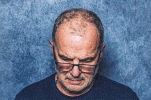 Marcelo Bielsa cuestionó las pausas de hidratación obligatorias implementadas por la FIFA.