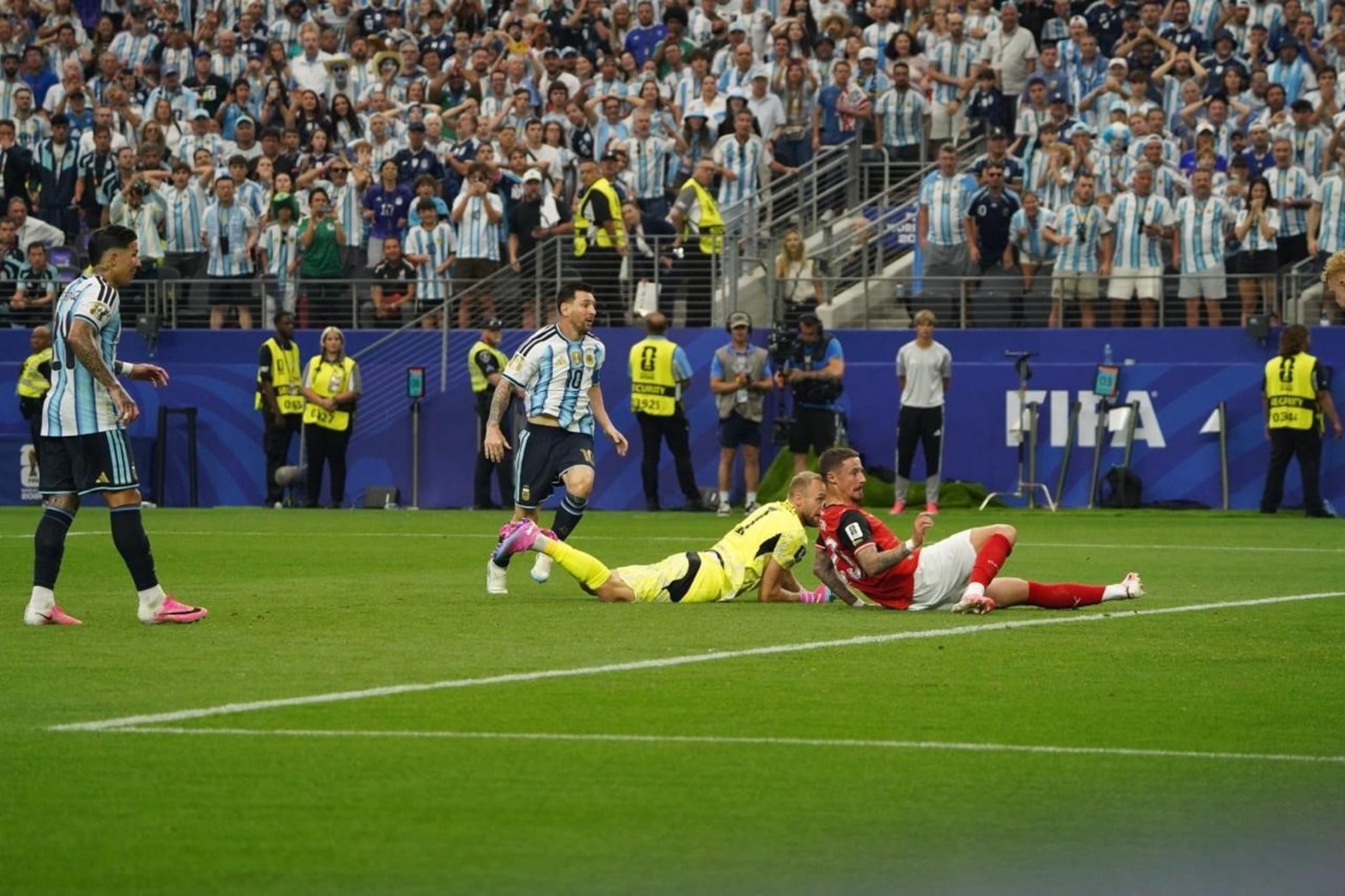 La secuencia del segundo gol de Lionel Messi para Argentina en el triunfo ante Austria.