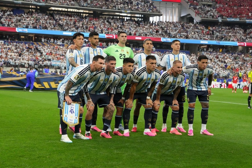 La foto de equipo inicial de Argentina vs Austria. Crédito: Fernando Nicola