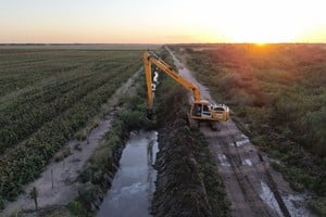 Refuerzan la infraestructura hídrica en Villa Minetti ante el exceso de precipitaciones