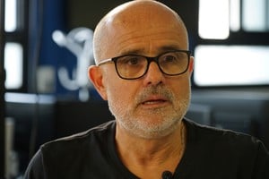 Daniel Arcucci, biógrafo de Diego Maradona, periodista de reconocida trayectoria y frecuente visitante de Santa Fe, ya que está en pareja con una santafesina y prometió visitar la nueva redacción de El Litoral una vez concluido el Mundial